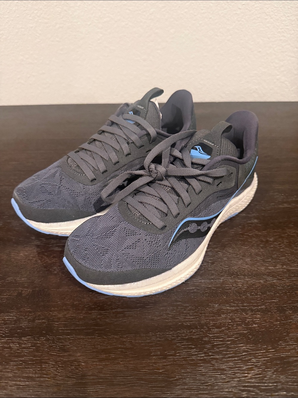 NWOT women’s Running Shoes - Dark Gray with Light Blue Trim women’s size 5